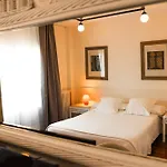 Vostra Llar Hotel