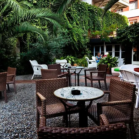 Vostra Llar Hotel